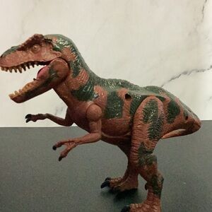 Reptile Toy Dinosaur Figure in Brown and Green - Pets Reptile
